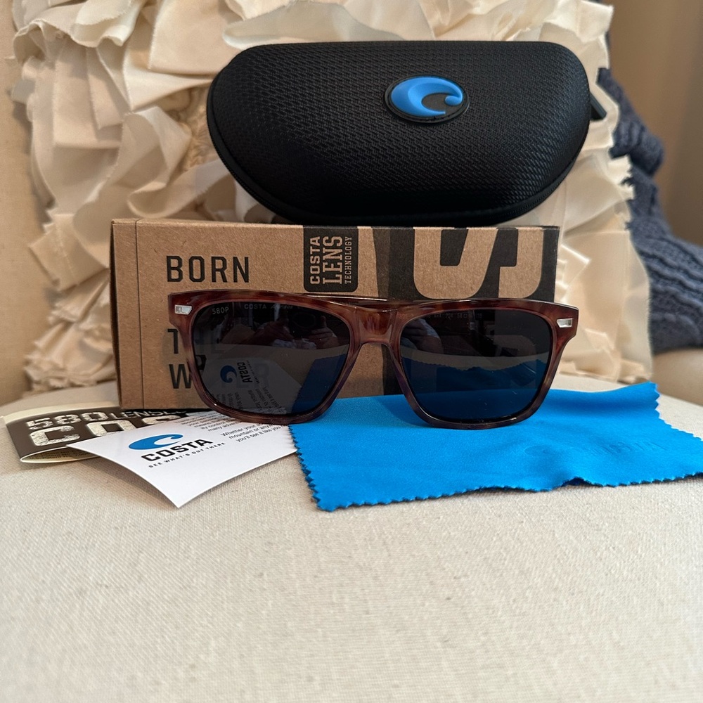 Costa Del Mar Paunch Square Sunglasses in Tortoise with Grey Polarized Lens NWT